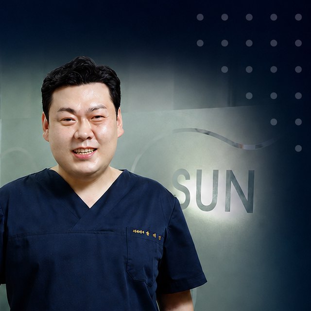 광화문선치과의원 진료실과 대표원장